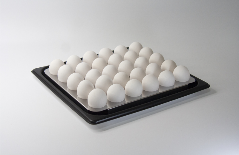 36023 エッグスタンド 2/3 – ホテルパン・厨房備品の東英商事株式会社